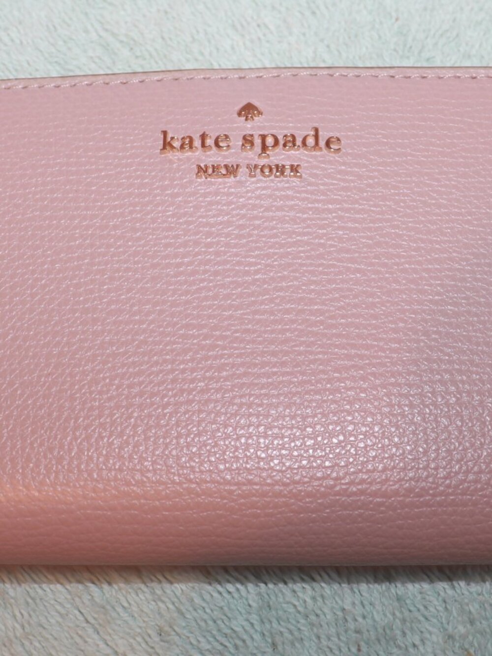 NWOT Kate Spade New York Beige Women's Folding Wallet Credit Card ID Slot Zipper